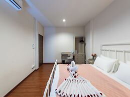 The City Yaowarat Hostel