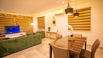 His Glory's Apartment