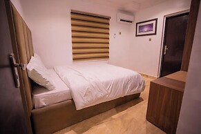 His Glory's Apartment