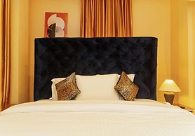 His Glory's Apartment