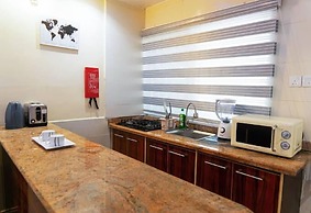 His Glory's Apartment