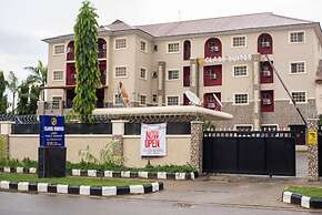 Class Suites Hotel and Apartment