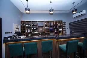 Class Suites Hotel and Apartment