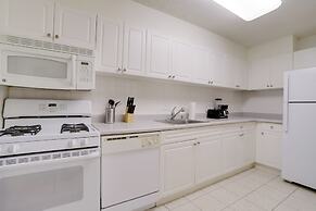 Modern Apt Near Airport & Metro