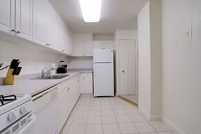 Modern Apt Near Airport & Metro