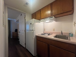 Tennessee Honey Getaway w/ Pool!