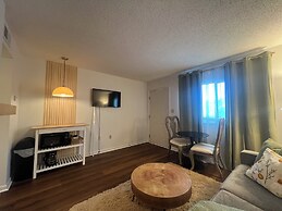 Tennessee Honey Getaway w/ Pool!