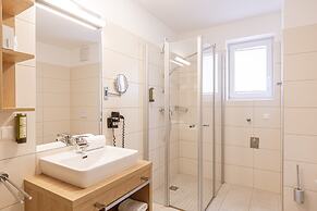 Spacious Chalet Near ski Area