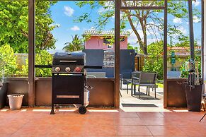 Enjoy a Cozy Stay in Miami House