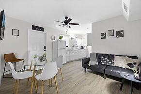 Enjoy a Cozy Stay in Miami House