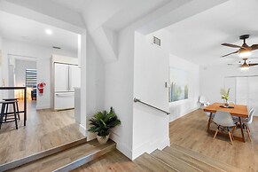 Enjoy a Cozy Stay in Miami House