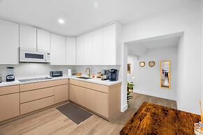 Enjoy a Cozy Stay in Miami House