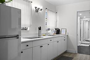 Enjoy a Cozy Stay in Miami House