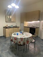 Smiles & Sunsets - Mrs Habana