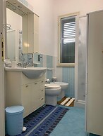 Smiles & Sunsets - Mrs Habana