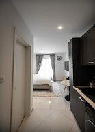 Loxwood Apartment