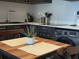 Loxwood Apartment