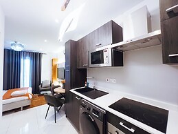Loxwood Apartment