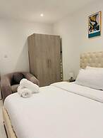 Loxwood Apartment