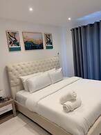 Loxwood Apartment