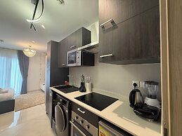 Loxwood Apartment