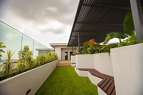Loxwood Apartment