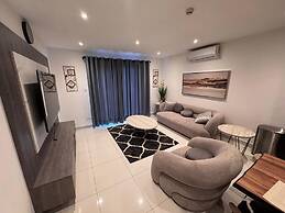 Loxwood Apartment