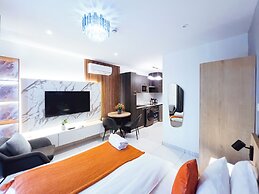 Loxwood Apartment