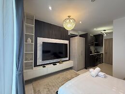 Loxwood Apartment