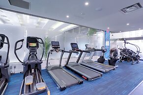 Crystal City Apt for Business Travelers