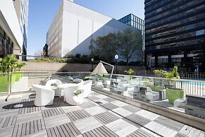 Crystal City Apt for Business Travelers