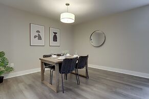 Walkable DC View Apartments