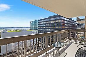 Walkable DC View Apartments
