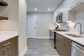 Walkable DC View Apartments