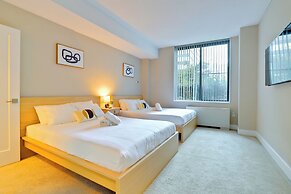 Walkable DC View Apartments