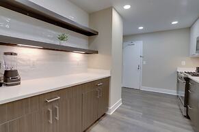 Walkable DC View Apartments