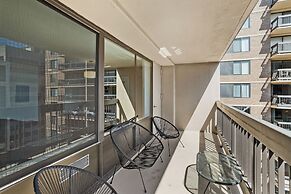 Walkable DC View Apartments