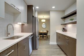 Walkable DC View Apartments