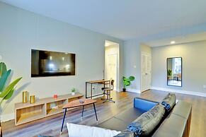 Walkable DC View Apartments