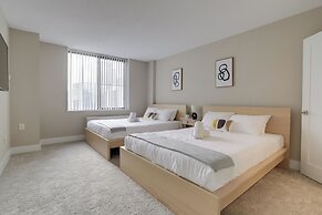 Walkable DC View Apartments