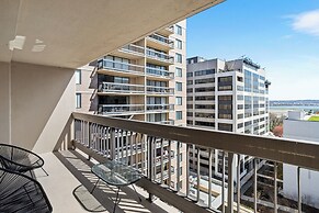 Walkable DC View Apartments