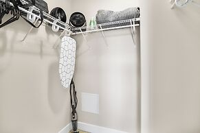 Walkable DC View Apartments