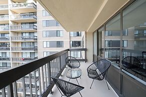 Walkable DC View Apartments