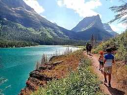 Glacier National Park Travel Agency