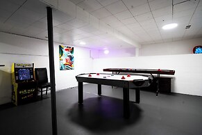 Stay & Play - Central Family Friendly