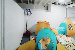 Stay & Play - Central Family Friendly