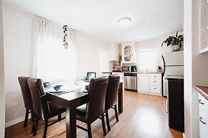 Stay & Play - Central Family Friendly