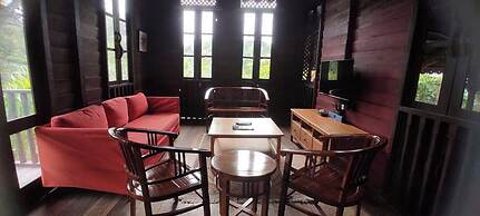Bagas Zakariah Orchard Lodge