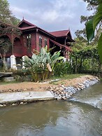 Bagas Zakariah Orchard Lodge