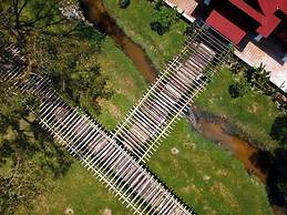 Bagas Zakariah Orchard Lodge